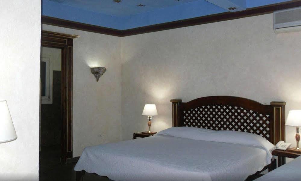 Hotel San Marco Santo Domingo Exterior photo